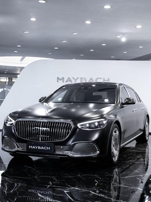 重庆94岚图汽车的售后服务让用户无忧出行，迈巴赫未来的豪华车趋势